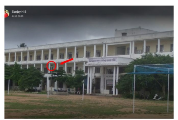 ਕਰਨਾਟਕ ਵਿਖੇ ਹਿਜਾਬ ਵਿਵਾਦ ਦੇ ਵਿੱਚ ਕਾਲਜ 'ਚ ਤਿਰੰਗਾ ਹਟਾ ਕੇ ਨਹੀਂ ਲਗਾਇਆ ਗਿਆ ਭਗਵਾ ਝੰਡਾ, ਗੁੰਮਰਾਹਕੁਨ ਦਾਅਵਾ ਵਾਇਰਲ