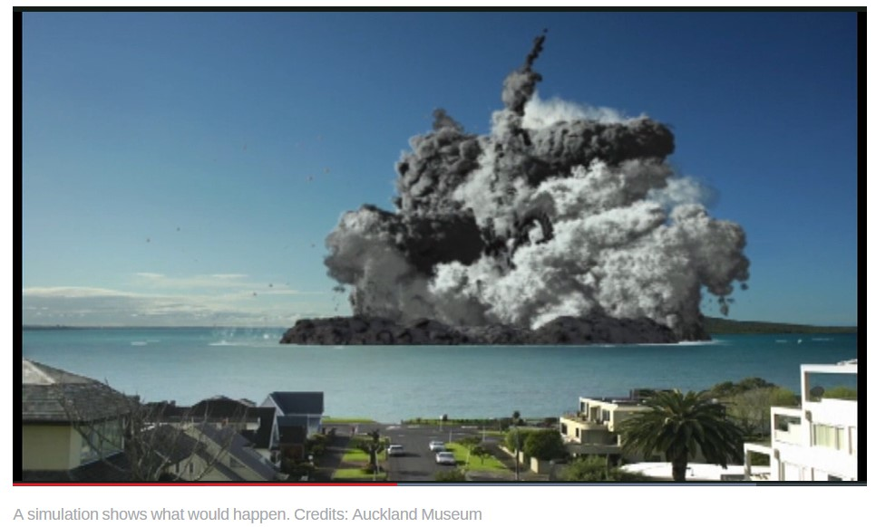 இந்தோனேஷியாவில் கடலுக்கடியில் எரிமலை வெடித்த காட்சி என்று பரவும் வீடியோ - 04