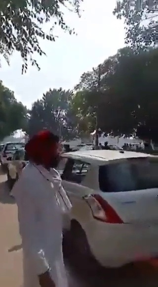 A video of a campaign by ex-servicemen from Punjab, urging citizens to not vote for AAP ahead of the recently held bypoll in Adampur, Haryana, is being falsely claimed to be for the upcoming Gujarat polls.