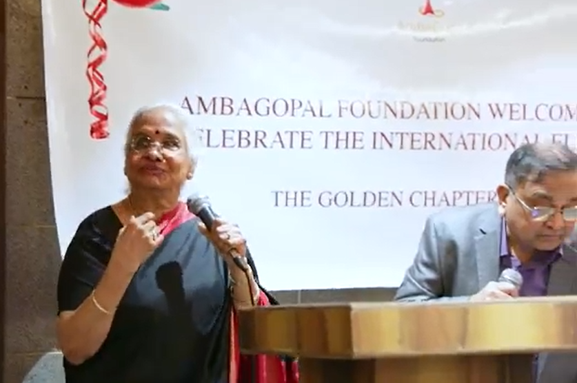 वयाच्या ८४ व्या वर्षी सुमन कल्याणपूर गाताना