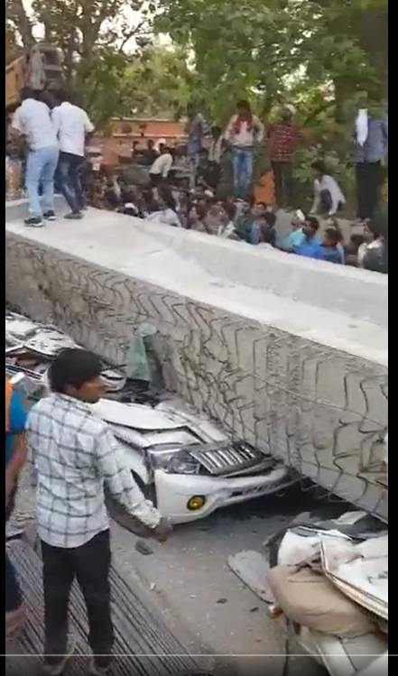 १५ फेब्रुवारीला ठाण्यात फ्लायओव्हर कोसळला 