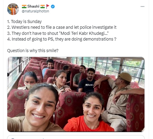 ದೆಹಲಿ ಪೊಲೀಸರು ಬಂಧಿಸಿದ ವೇಳೆ ವಿನೇಶ್ ಫೋಗಟ್, ಸಂಗೀತಾ ಫೋಗಟ್ ಫೋಟೋ ವೈರಲ್