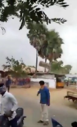 ಬಿಪರ್ ಜಾಯ್ ಚಂಡಮಾರುತದ ಪರಿಣಾಮ ತೋರಿಸಲು ಹಳೆಯ, ಸಂಬಂಧವೇ ಇಲ್ಲದ ವೀಡಿಯೋಗಳ ಬಳಕೆ!