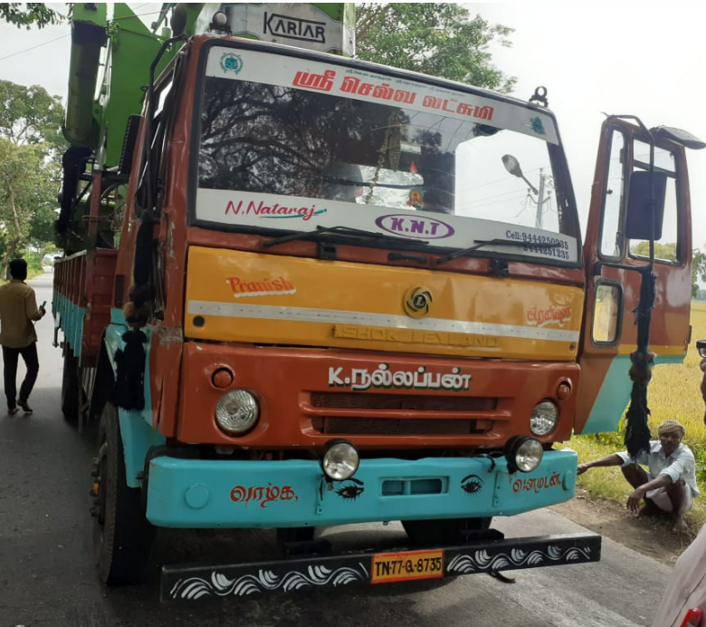 कर्नाटकात मोफत बस प्रवास योजनेचा लाभ घेण्याच्या प्रयत्नात महिलेने हात गमावला? नाही, व्हायरल दावा खोटा आहे