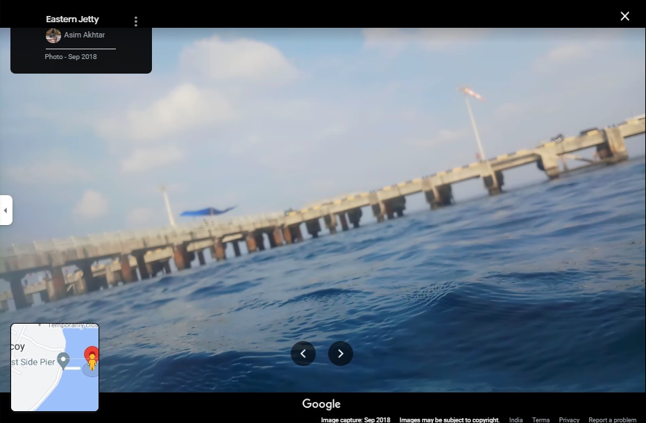 Old video of massive waves crashing against bridge falsely linked to Cyclone Biparjoy.
