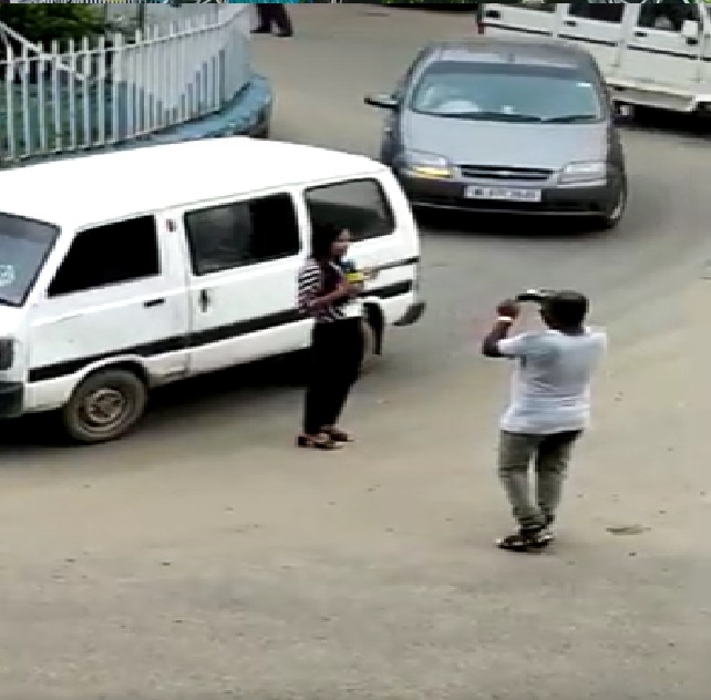 A video taken during the filming of a kidnapping scene in a 2022 Bhojpuri movie is being shared as a true incident that happened in Dimapur, Nagaland.