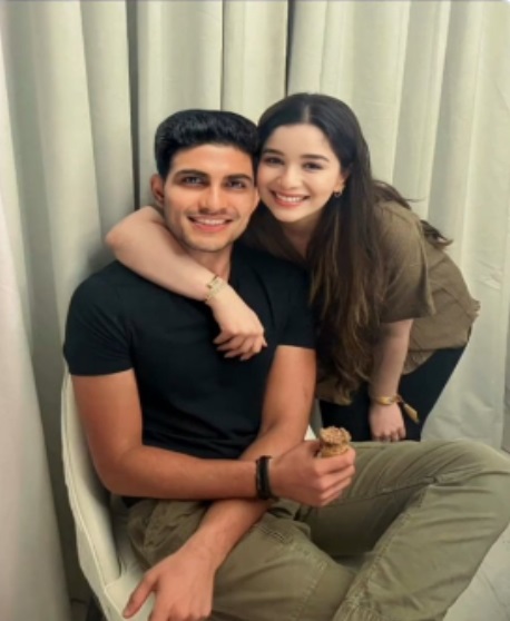 शुभमन गिलचा सारा तेंडुलकरसोबतचा व्हायरल फोटो डॉक्टर्ड असल्याचे उघड