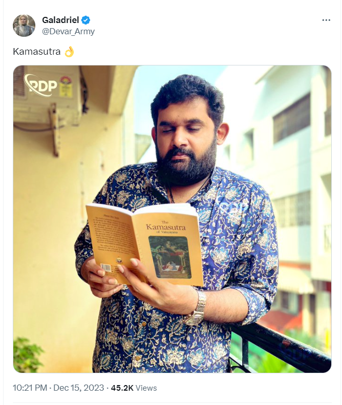 அமர் பிரசாத் ரெட்டி காமசூத்ரா புத்தகத்தை படிப்பதாக வைரலாகும் புகைப்படம்